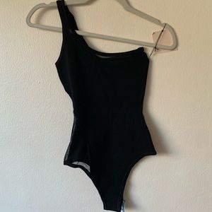 Superdown one shoulder bodysuit